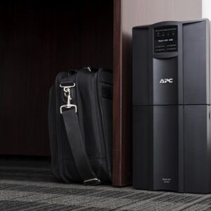 APC Smart-UPS 2200VA LCD 230V with SmartConnect
