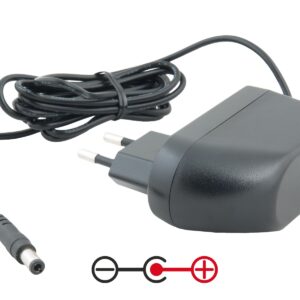 Napájací adaptér univerzálny 12V 2A 24W konektor 5,5 mm x 2,5 mm plus pól uprostred