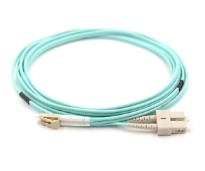 Optický patch cord Duplex LC-SC 50/125 15m OM4